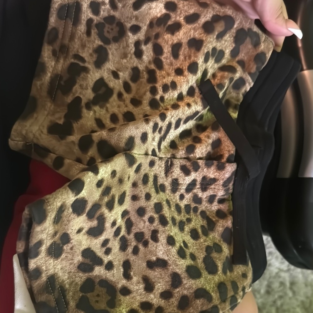 Dolce & Gabbana Leopard Print Kids Shorts